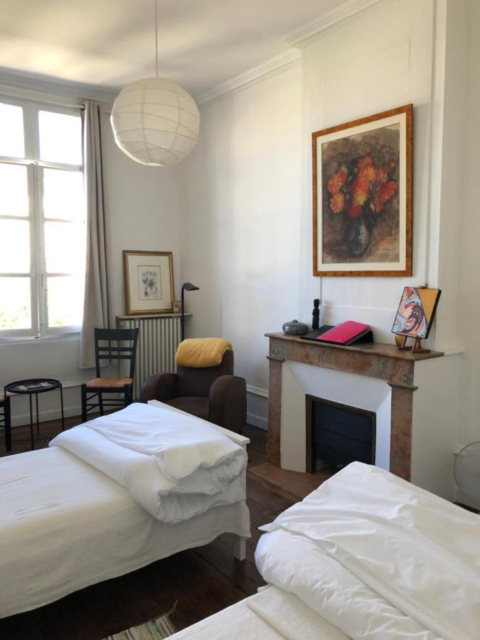 Beautifully Renovated Rooms On Place New York 昂古莱姆 外观 照片